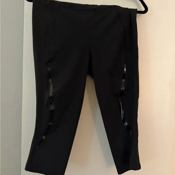 Lululemon Gloss Trim Run Super High-Rise Crop 17" size 12 - Picture 3 of 3